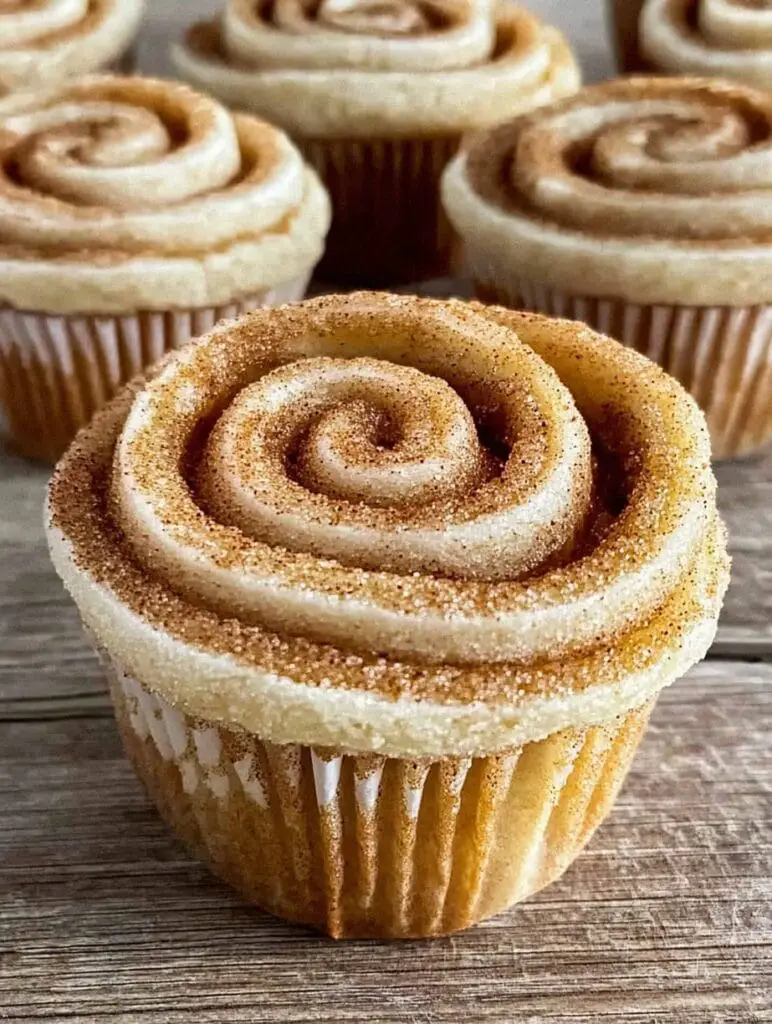 Mini Cinnamon Roll Cheesecakes